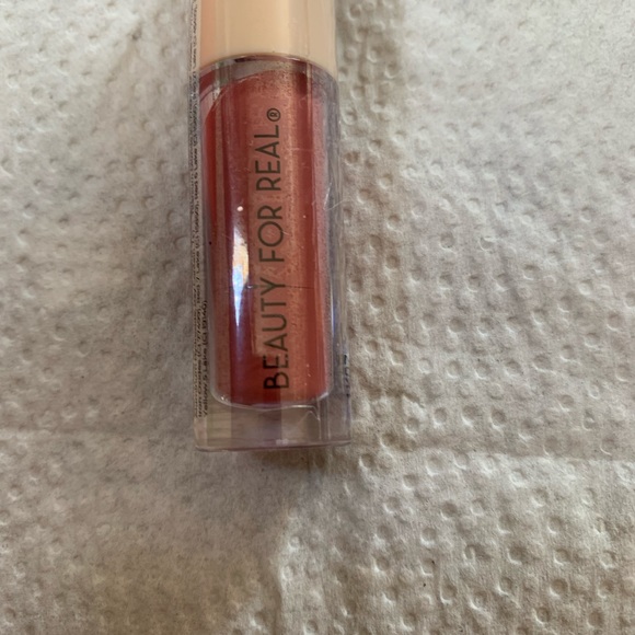 Be Seen Weightless Maxed Liquid Lip Colour in Maxed Out by Beauty For Real - Picture 4 of 4